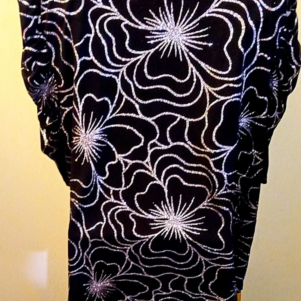 Gorgeous black MSK Women women's top with silver sequined embellishments - Picture 3 of 6